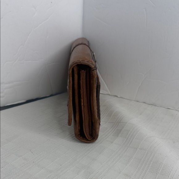 Fossil British tan  Pebble Leather Triple Compartments Bifold Clutch Wallet - Picture 2 of 8